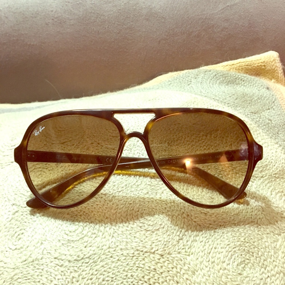 Ray Bans “Pilot” tortoise shell Sunglasses!